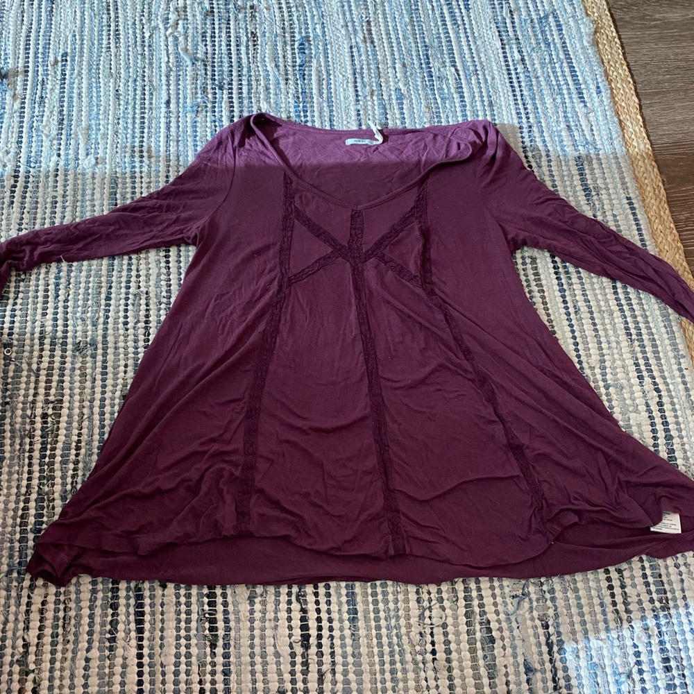 Free People. Size Medium. Purple top. Like new.